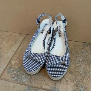 American Eagle wedge sandal